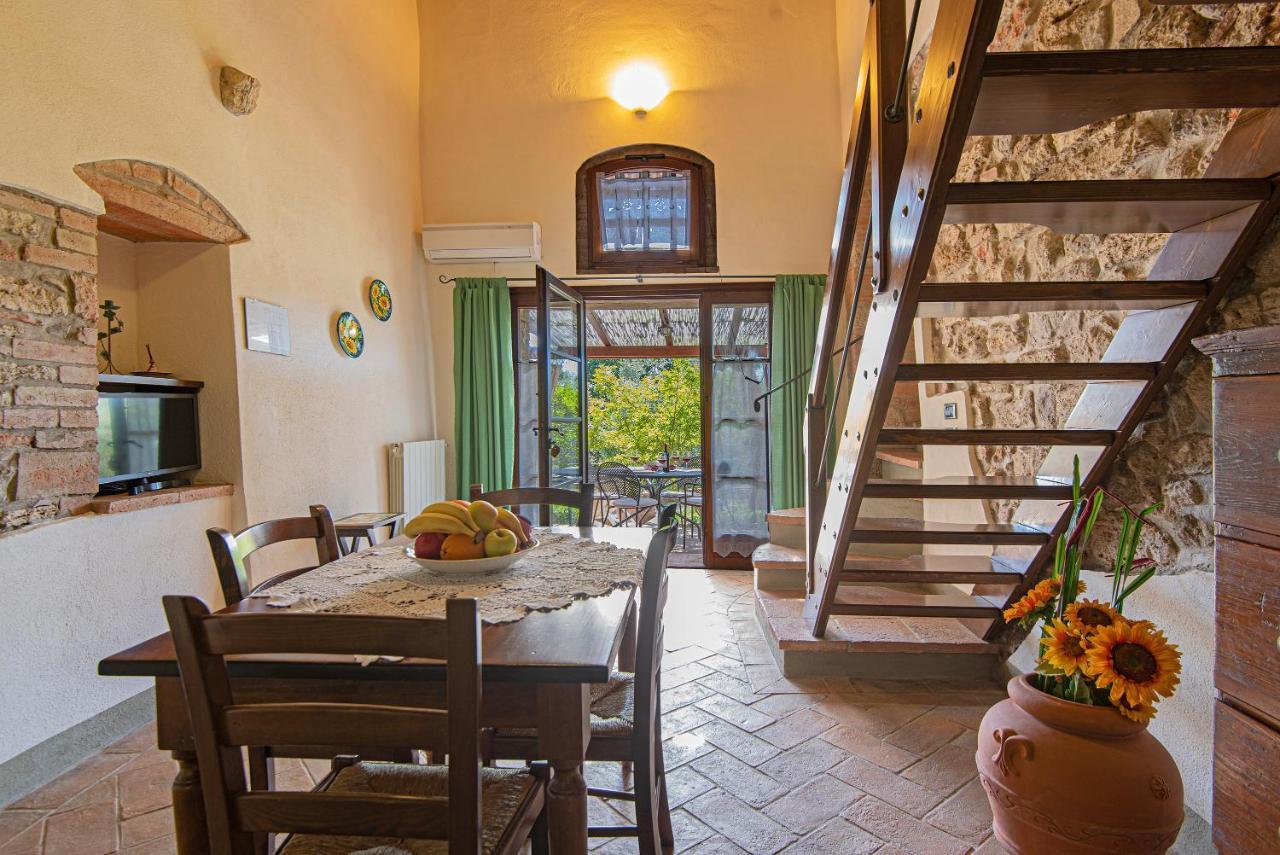 Agriturismo Casavaiano Gambassi Terme Exterior photo